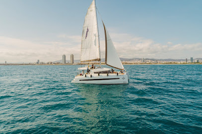 Sondevela Catamaran Barcelona – Rent exclusive boat, luxury experiences