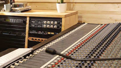 ArcticWave Studio