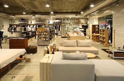 MUJI