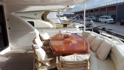 Luxury Yacht Charter Barcelona
